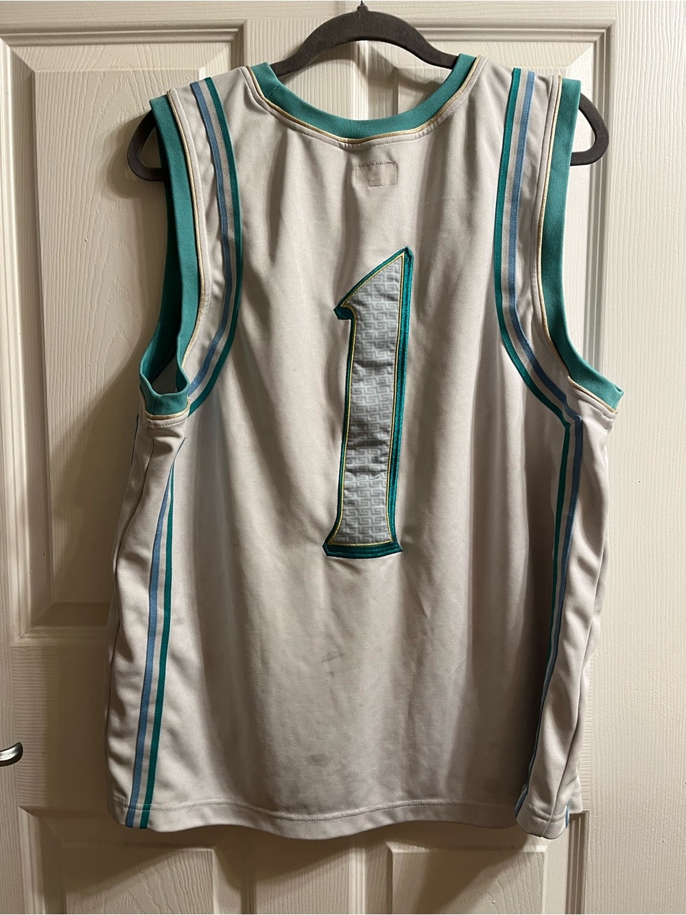 Supreme White Jersey with Teal Trim and Red Tag - Picture 4 of 4